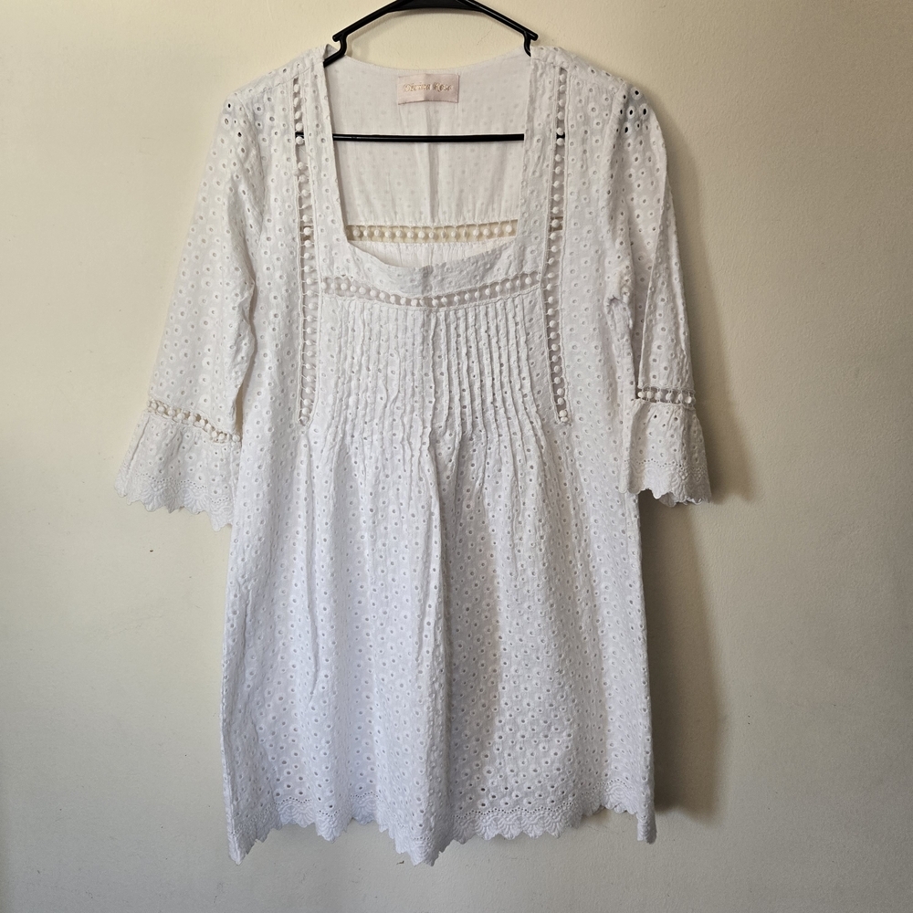 Feminine White Eyelet Tunic Top with Square Neck, Dainty 100%‎ Cotton Breathable